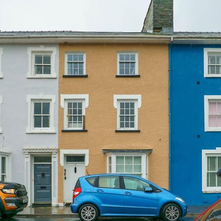 Pass The Keys Modern 2 Bed Flat Overlooking Aberaeron Harbour Buitenkant foto
